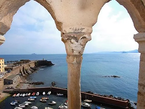 Tre Orologi Hotel Piombino Guest house
